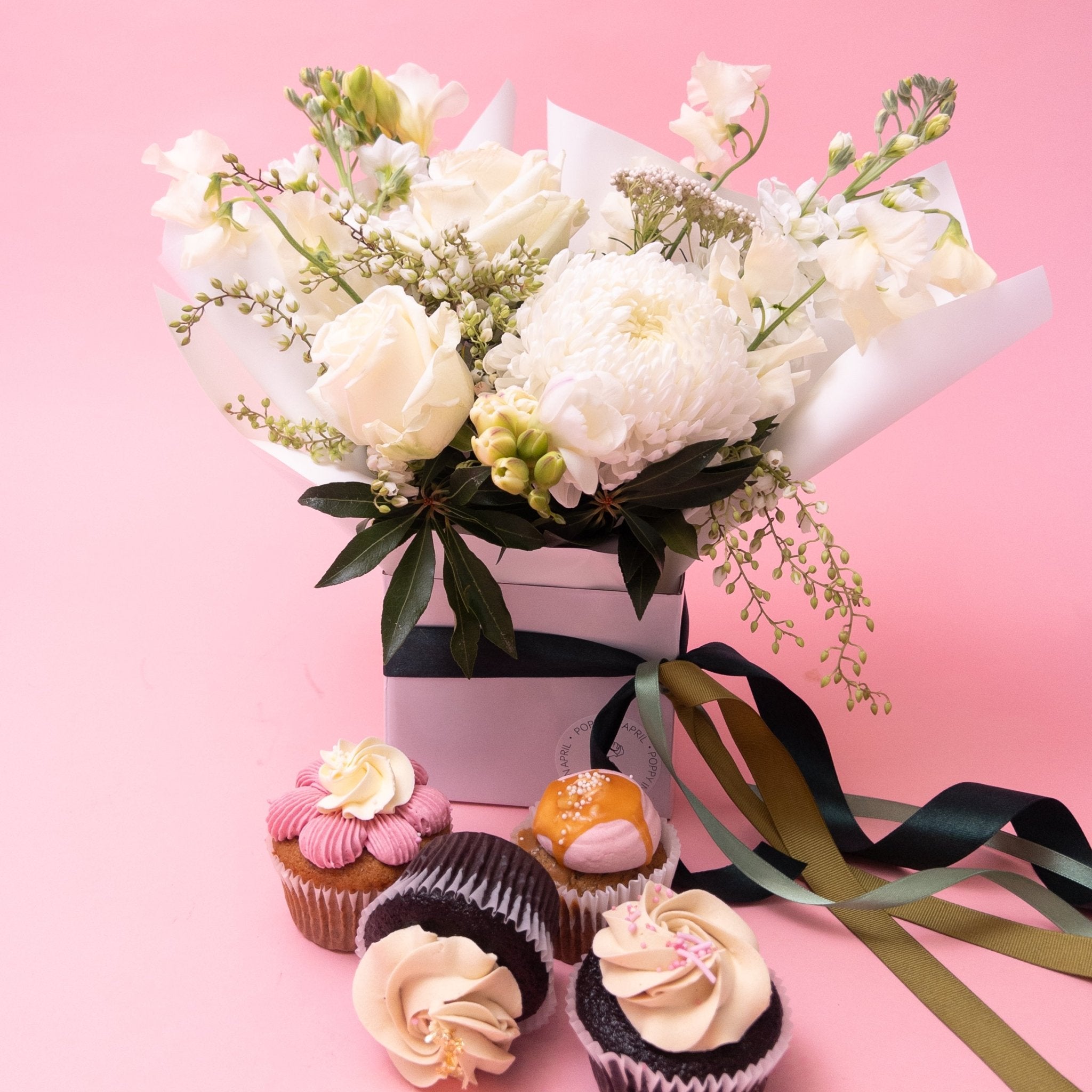 Frankie + Sweet - Flowers & Cupcakes - Poppy In April